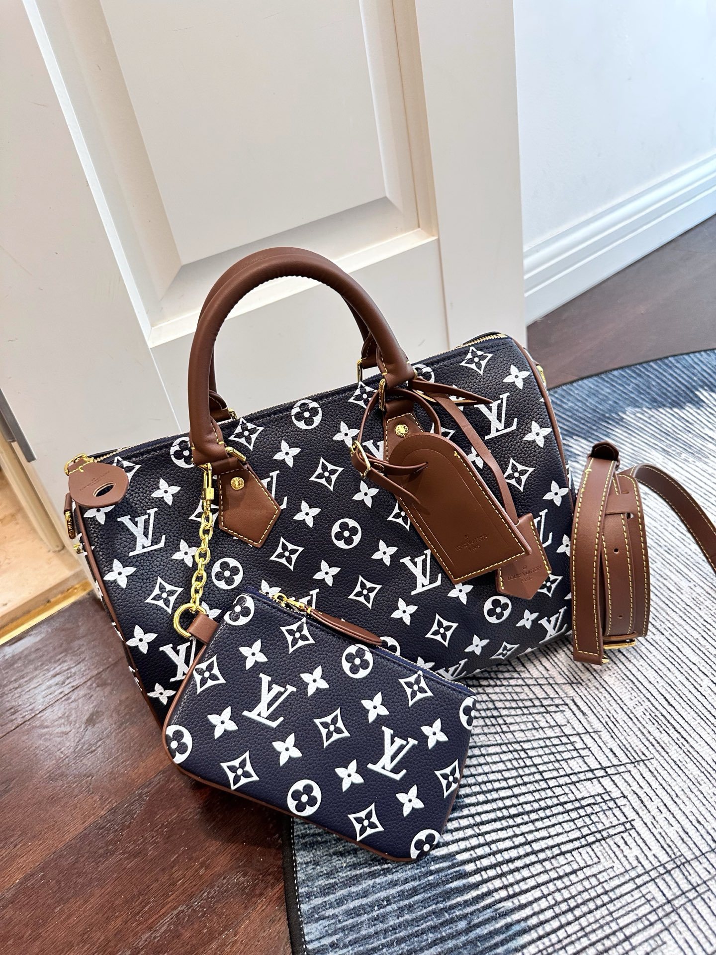 LV,WATCH SHOP,LV
