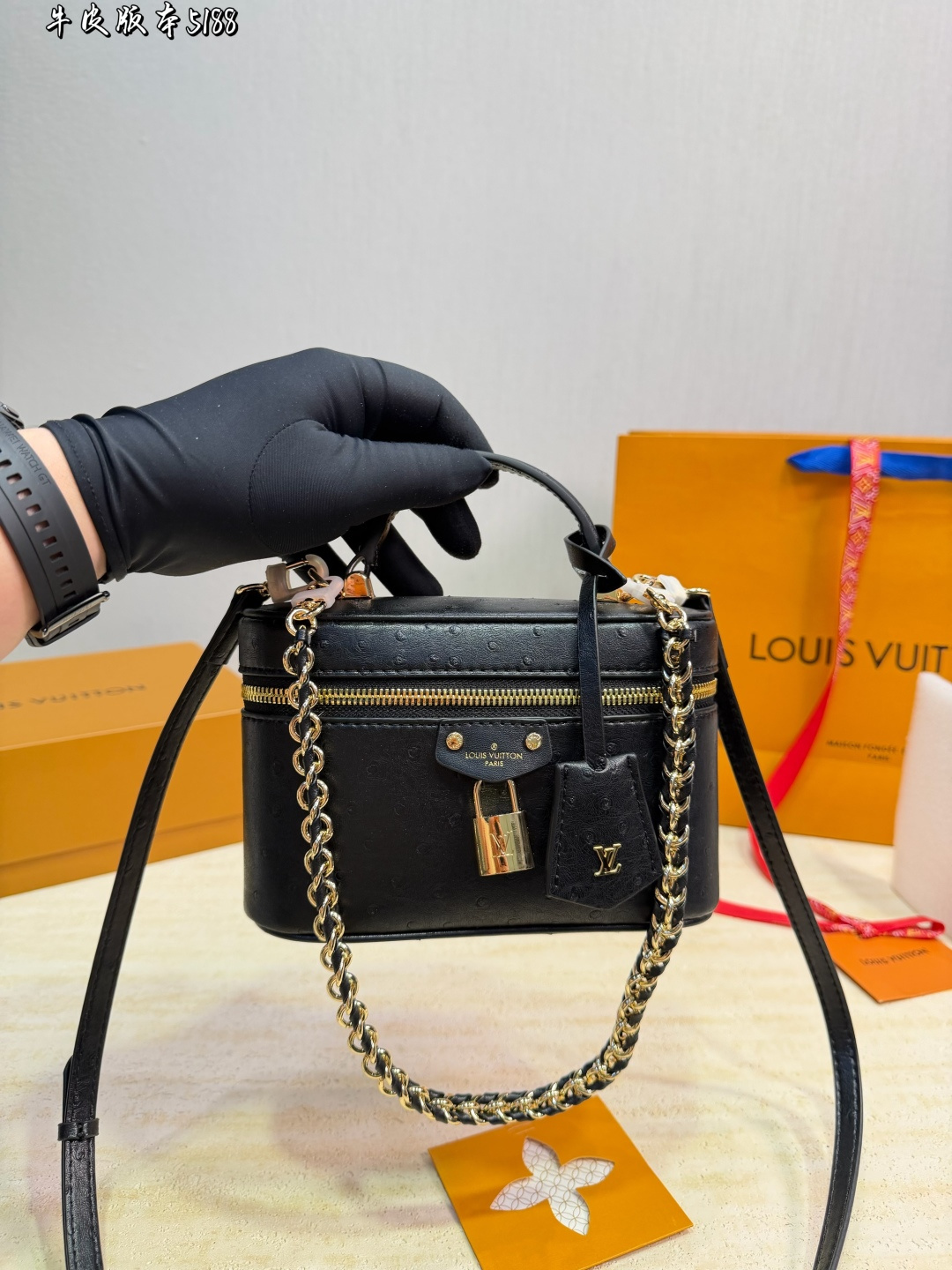 LV,WATCH SHOP,LV