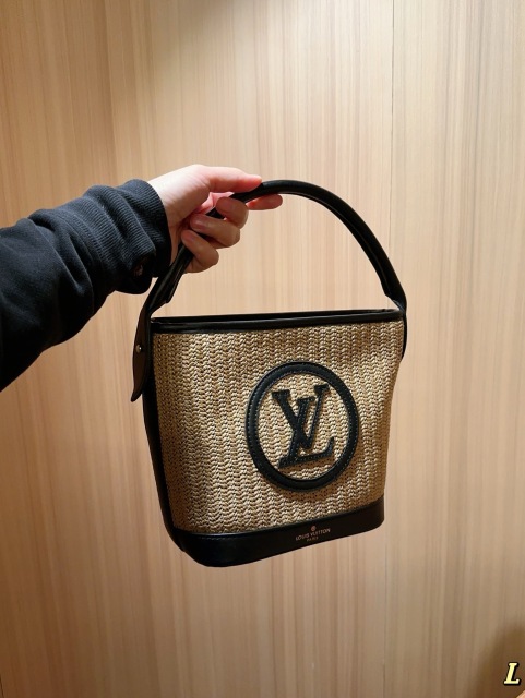 LV,WATCH SHOP,LV