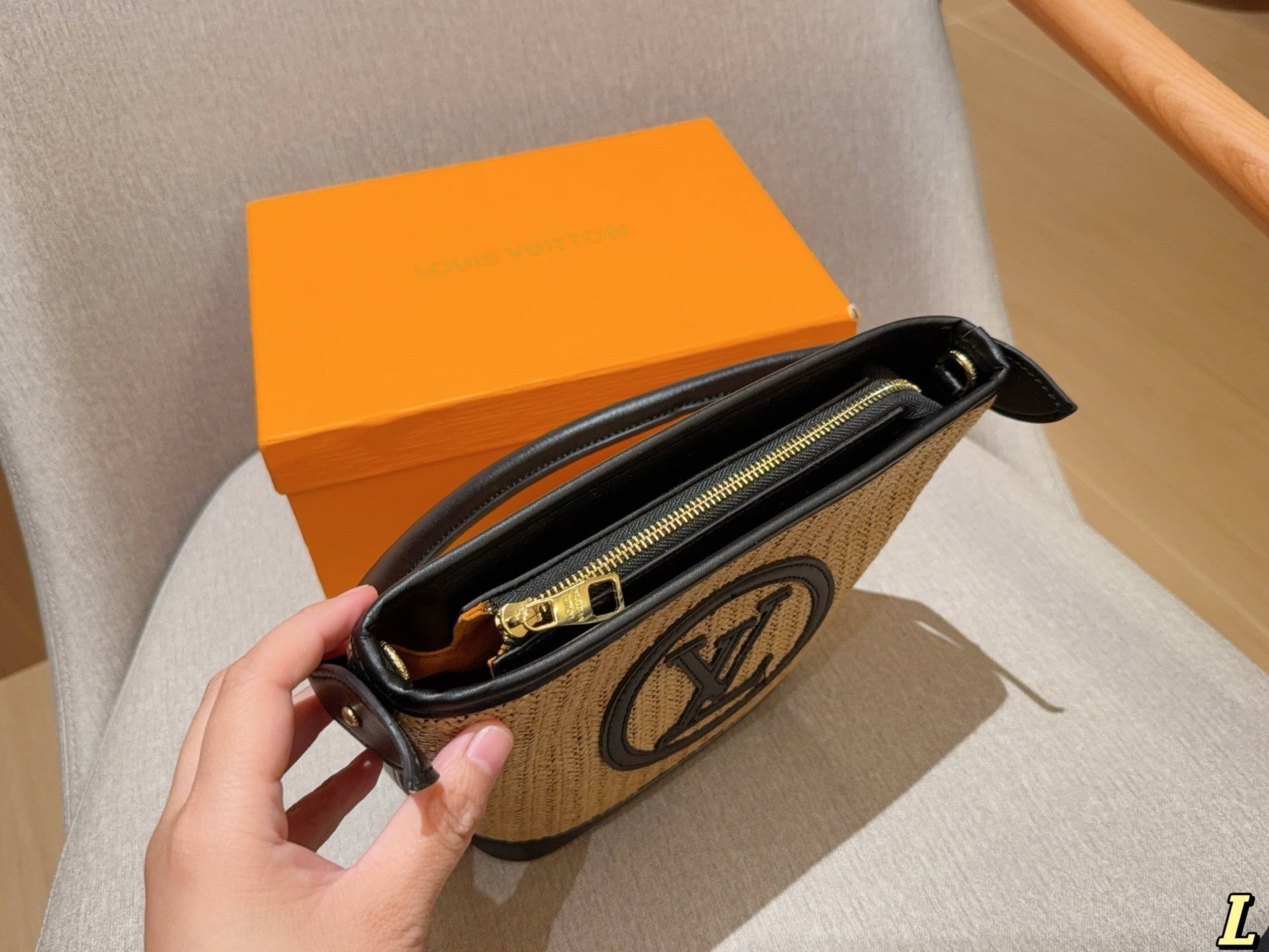 LV,WATCH SHOP,LV