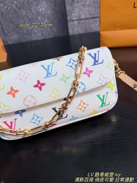 LV,WATCH SHOP,LV
