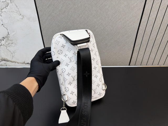 LV,WATCH SHOP,LV