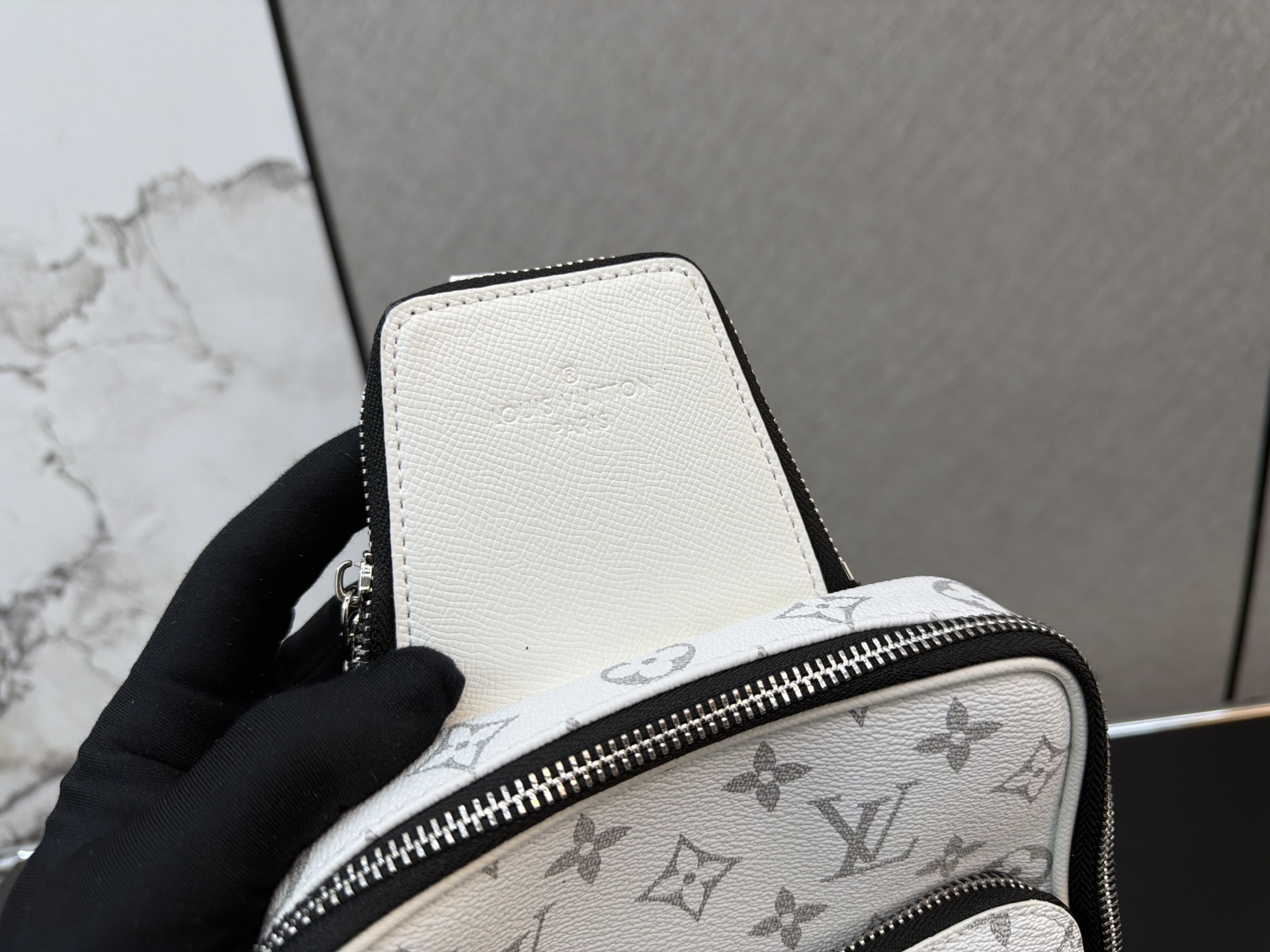 LV,WATCH SHOP,LV