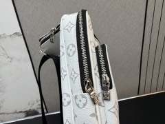 LV,WATCH SHOP,LV