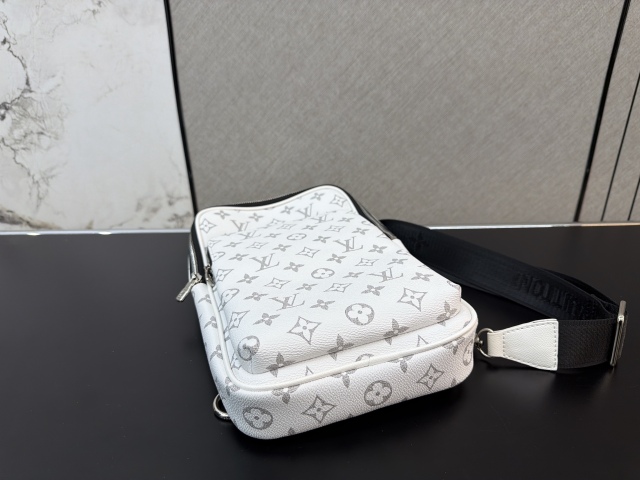LV,WATCH SHOP,LV
