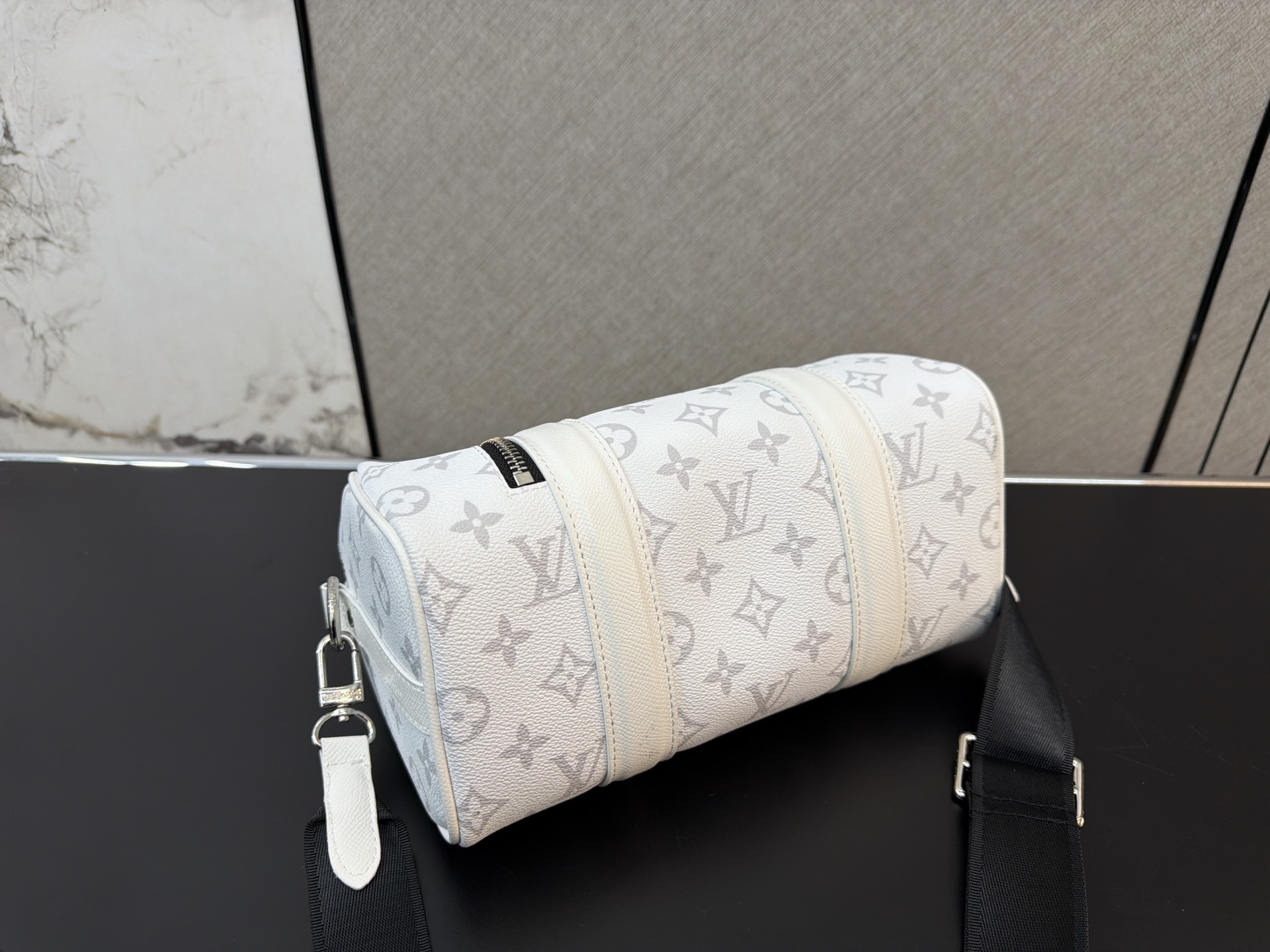 LV,WATCH SHOP,LV