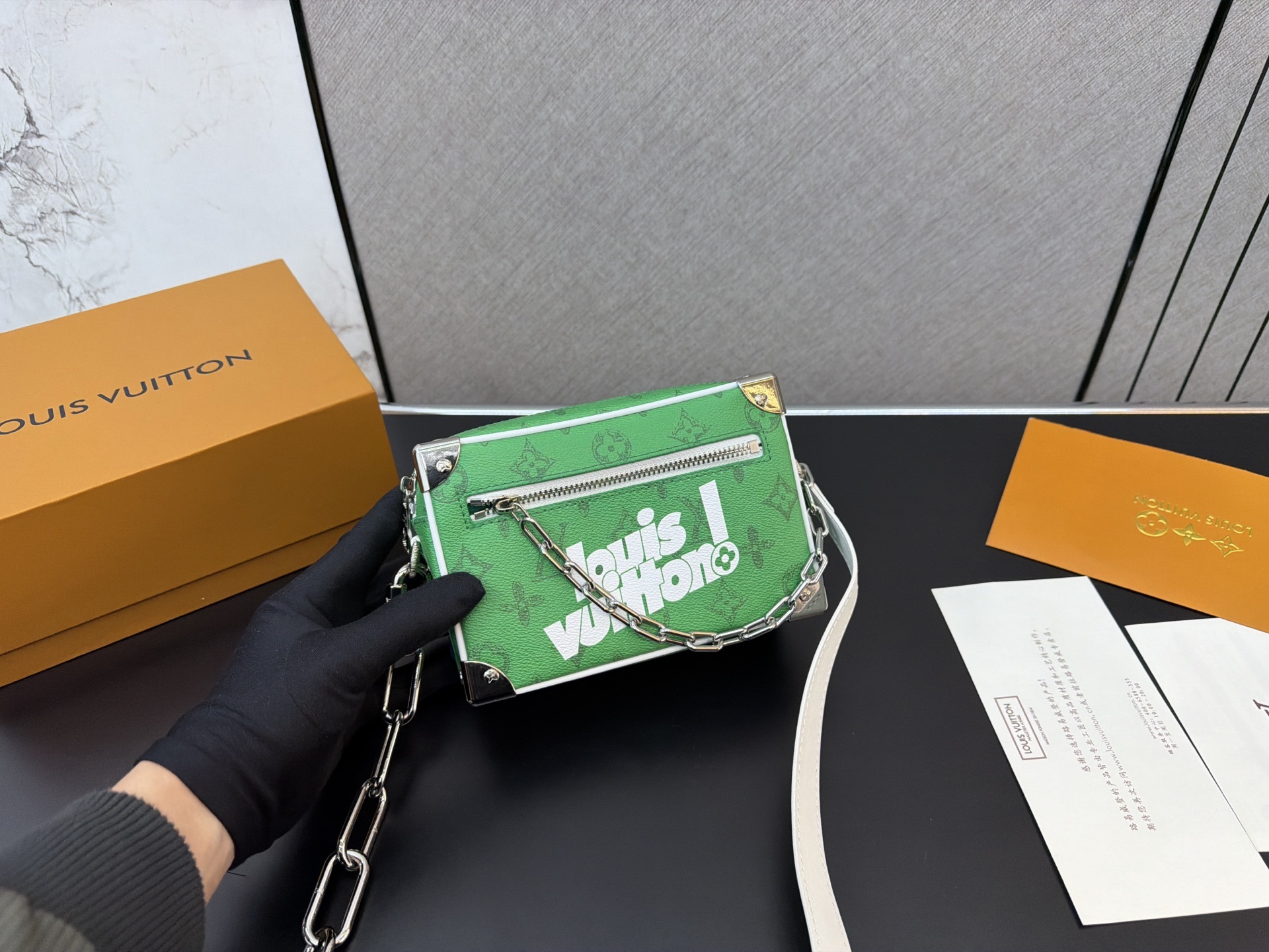 LV,WATCH SHOP,LV