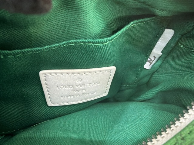 LV,WATCH SHOP,LV