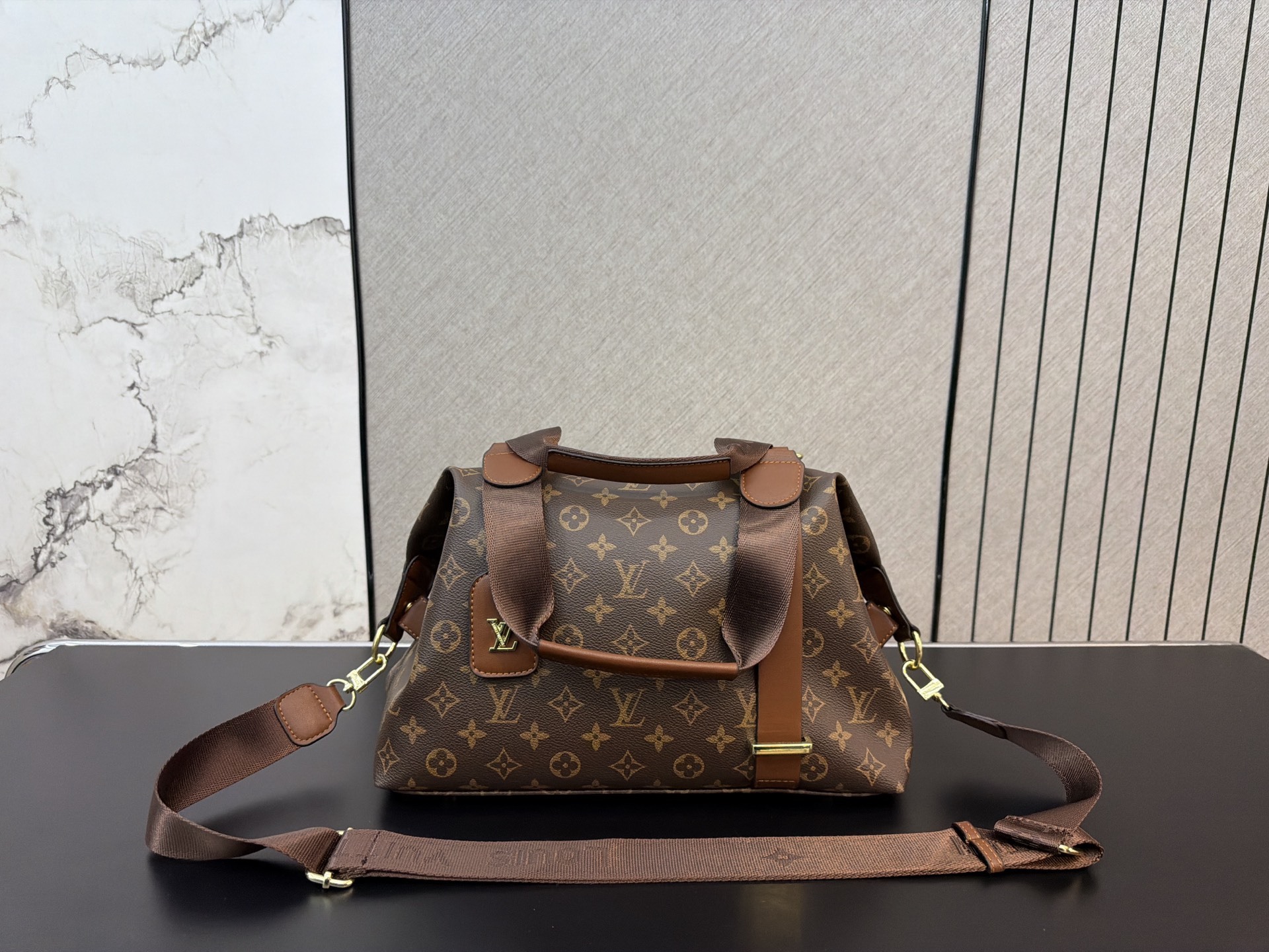 LV,WATCH SHOP,LV