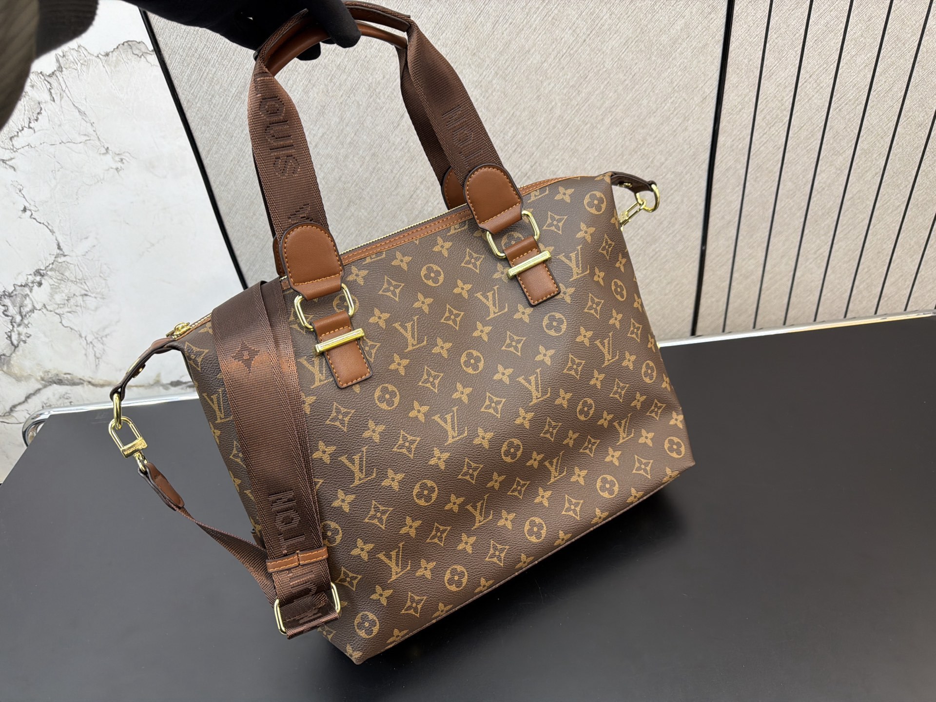 LV,WATCH SHOP,LV