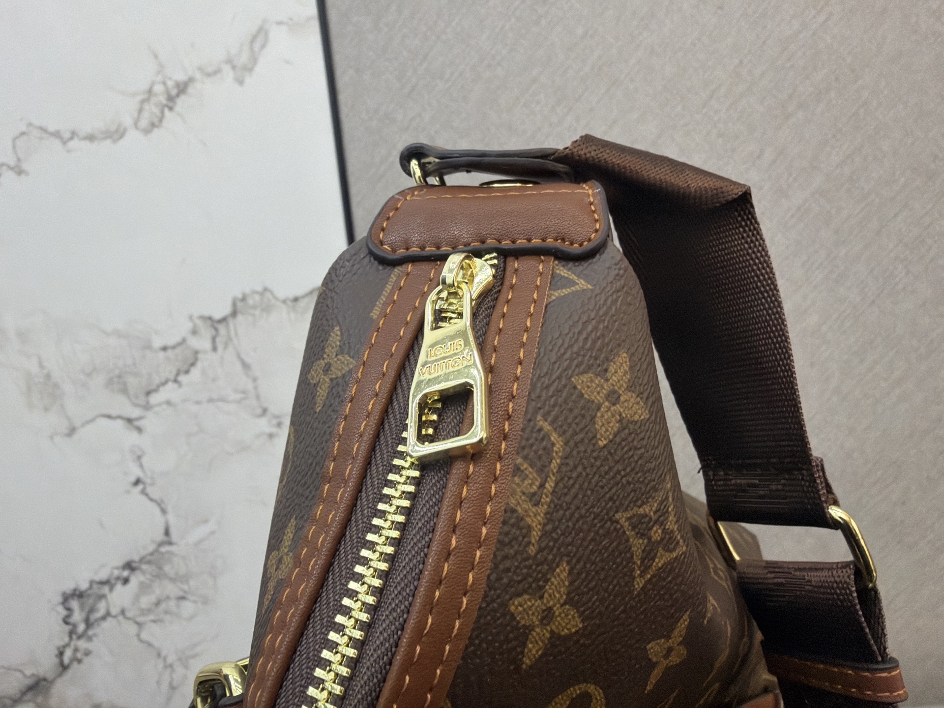 LV,WATCH SHOP,LV