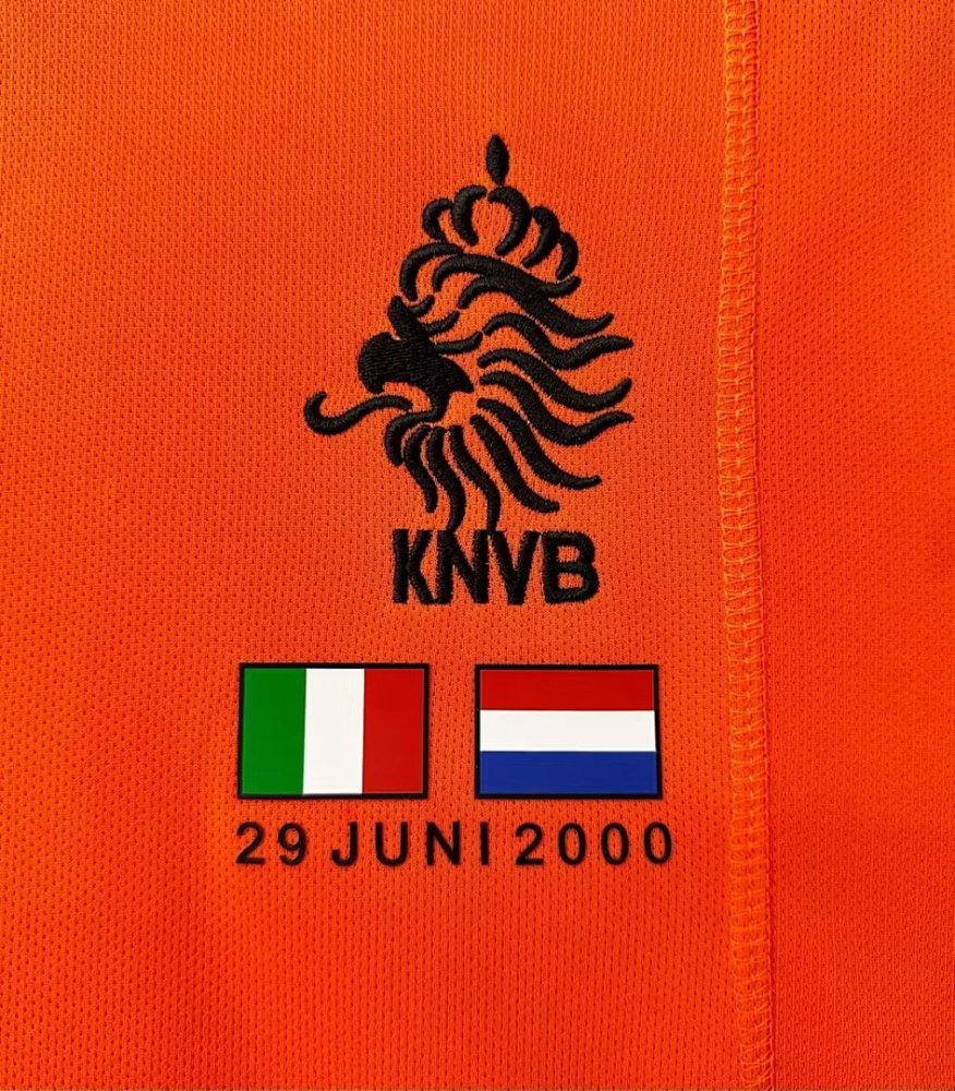 2000 season Netherlands home retro Fan version