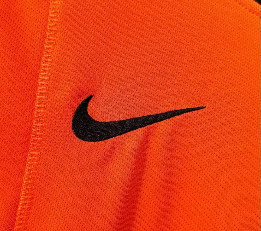 2000 season Netherlands home retro Fan version
