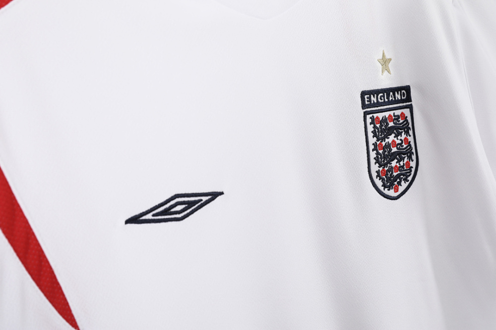 2006 season England home retro Fan version