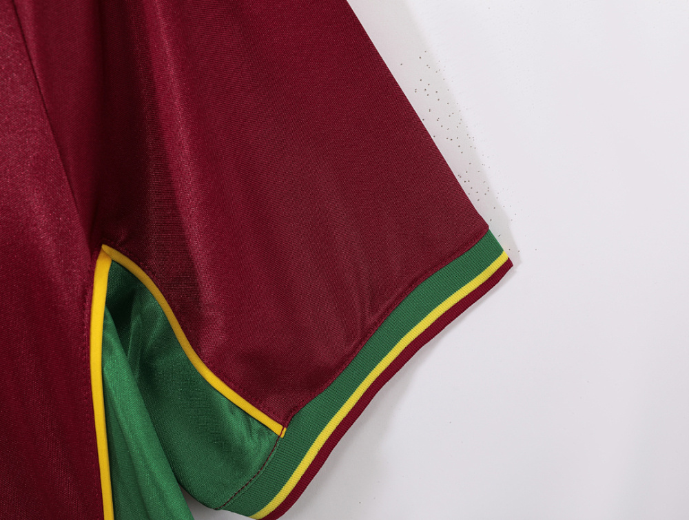 1998 season Portugal home retro Fan version