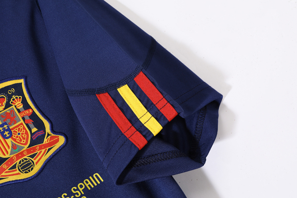 2010 season Spain away retro Fan version
