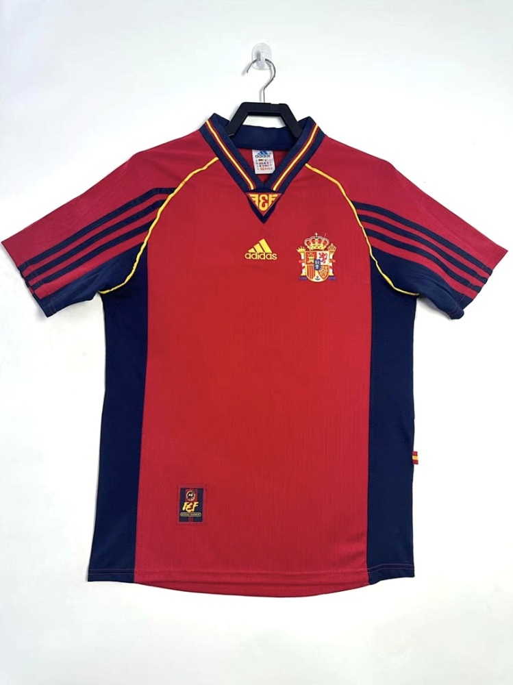 1998 season Spain home retro Fan version