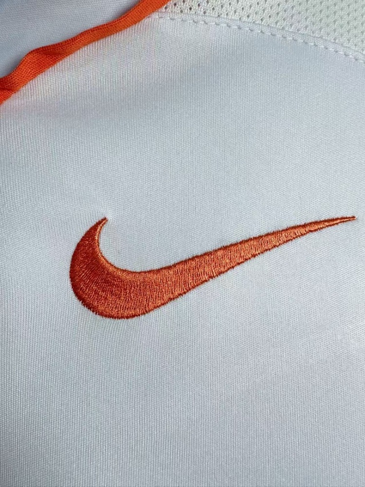 2004 season Netherlands away retro Fan version