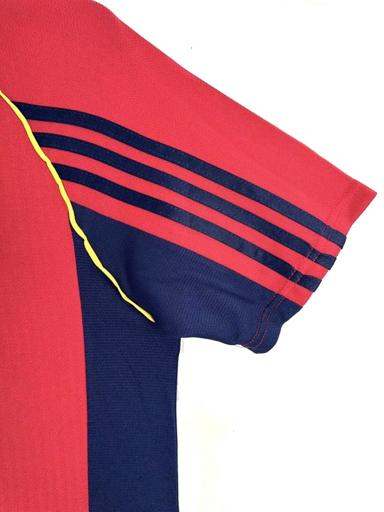 1998 season Spain home retro Fan version