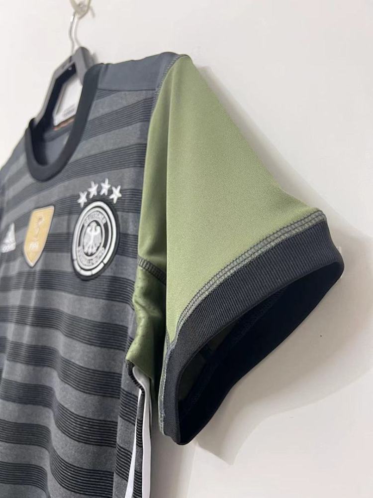 2016 season Germany away retro Fan version