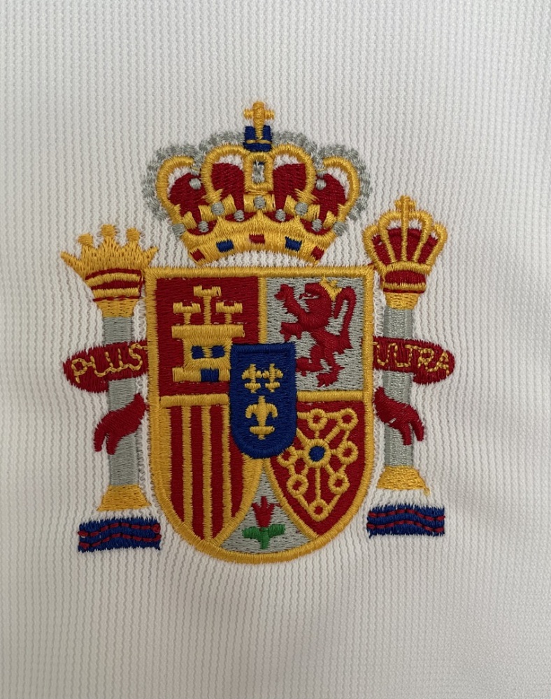2000 season Spain away retro Fan version
