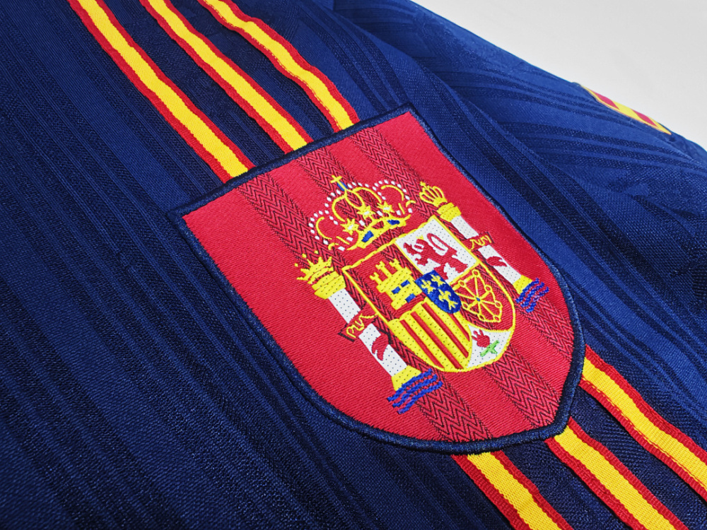 1996 season Spain away retro Fan version