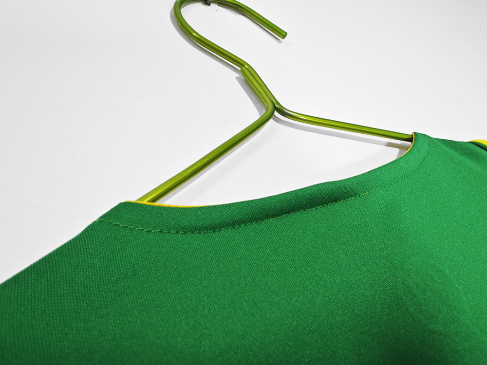 2004 season Brazil  home Retro fan version