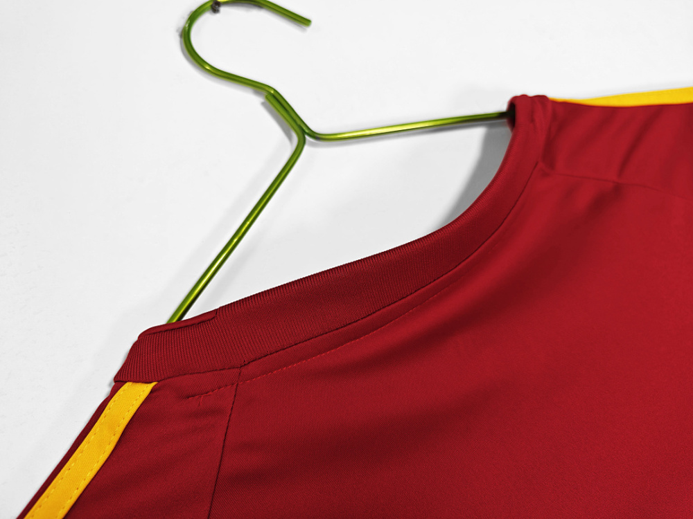 2008 season Spain home retro Fan version