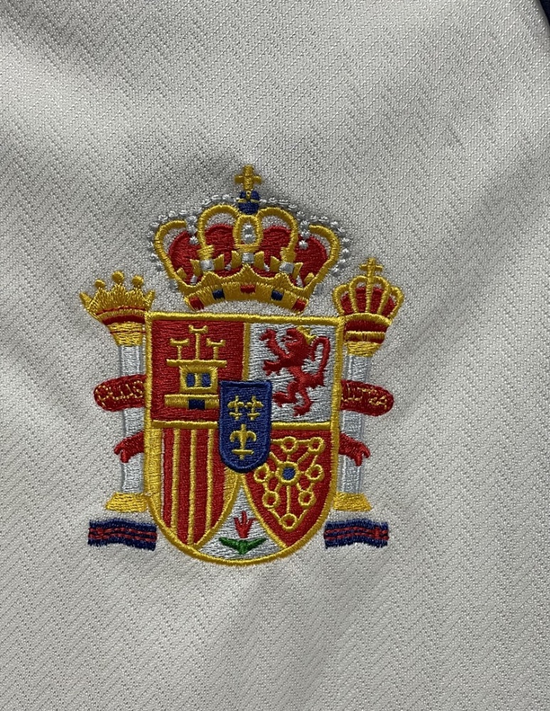 1998 season Spain away retro Fan version