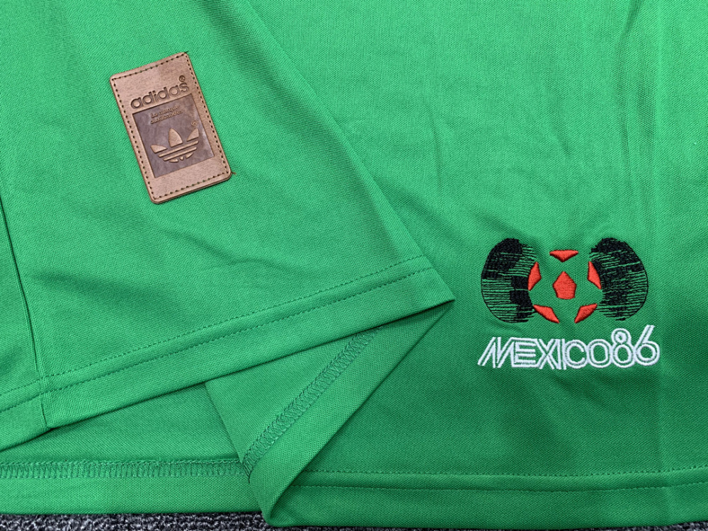 1986 season Mexico home retro Fan version