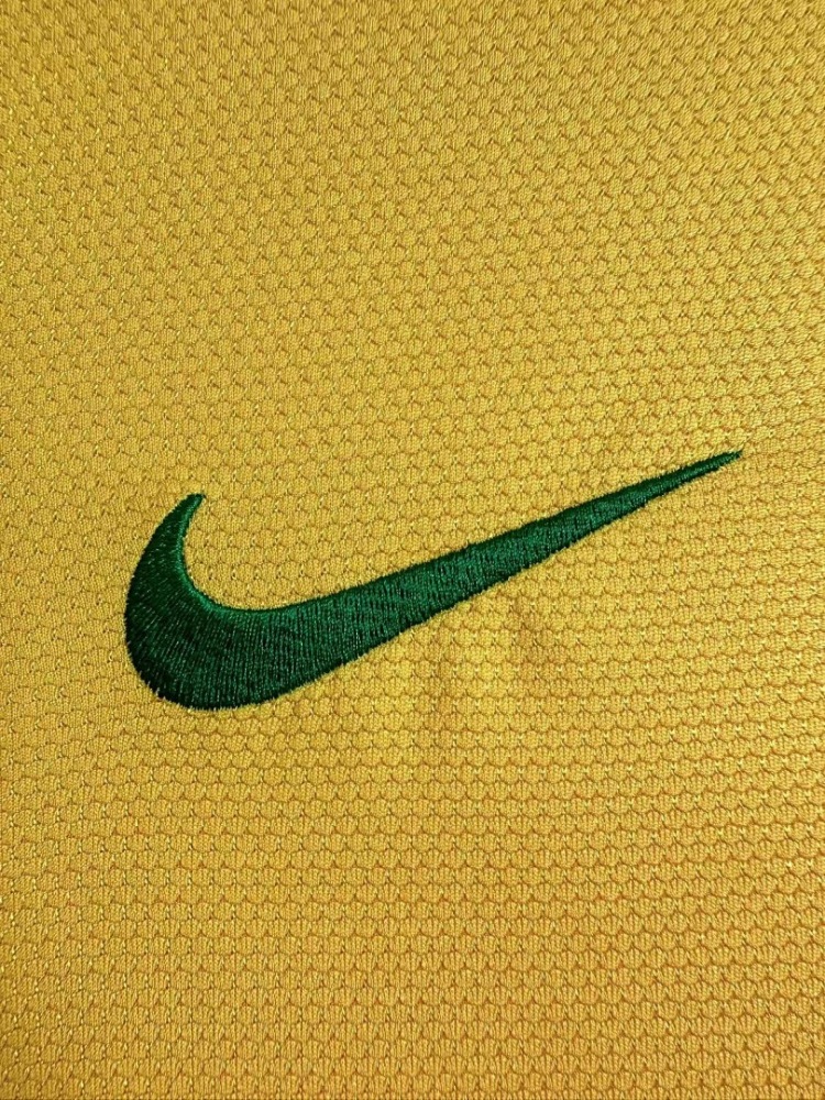 12-13 season Brazil home Retro fan version