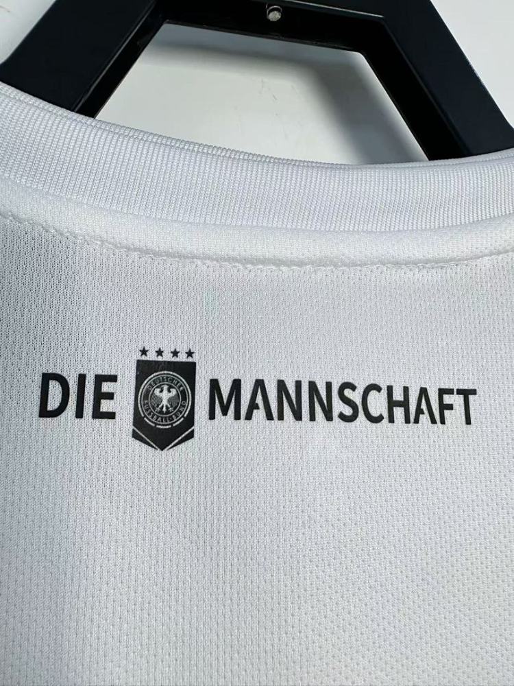 2018 season Germany home retro Fan version