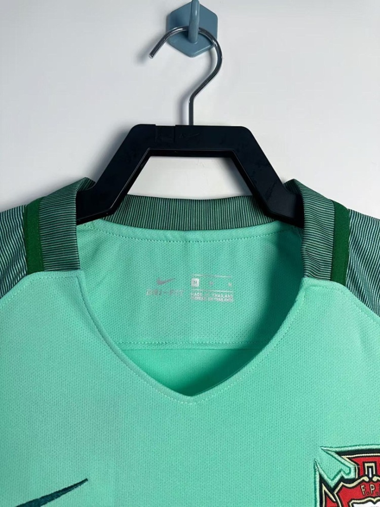2016 season Portugal away retro Fan version