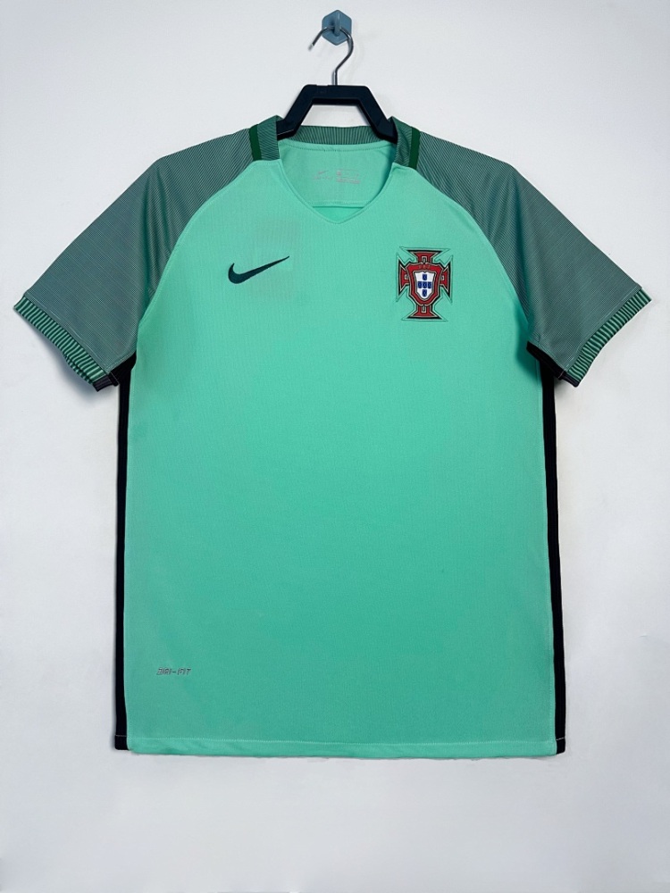 2016 season Portugal away retro Fan version