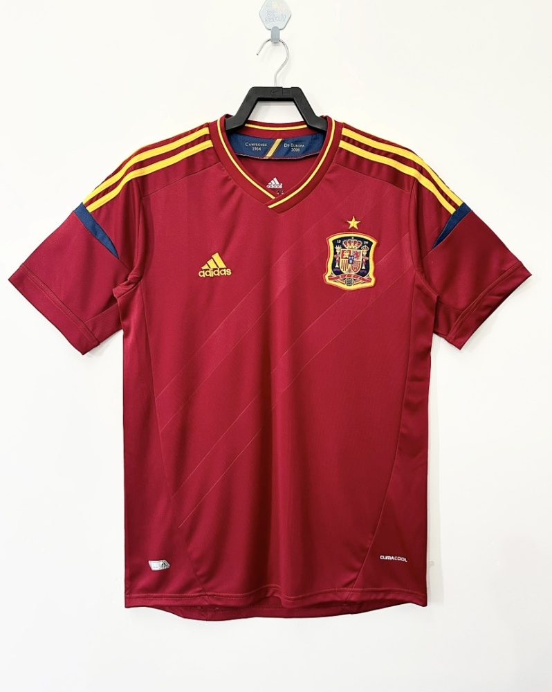 2012 season Spain home retro Fan version
