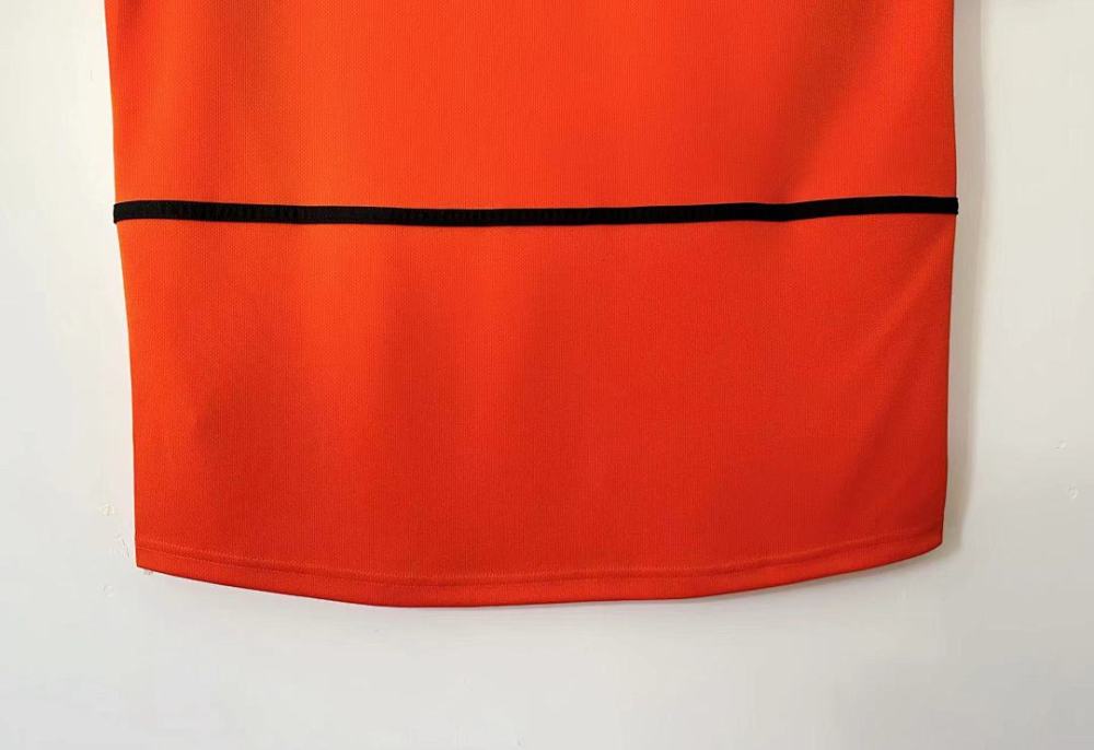 2002 season Netherlands home retro Fan version