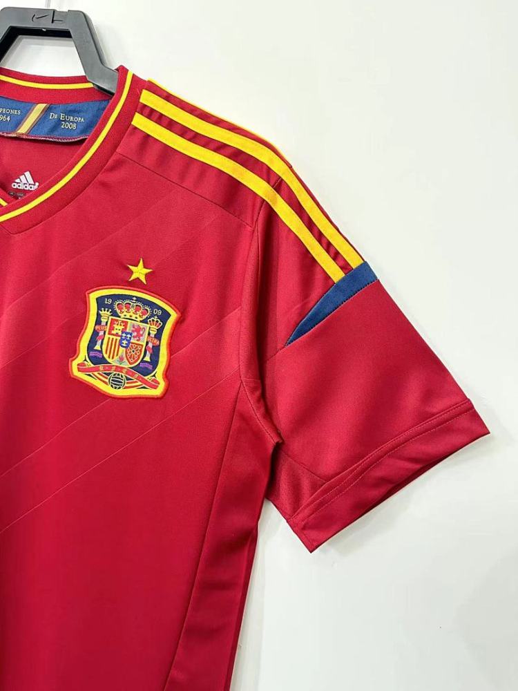 2012 season Spain home retro Fan version