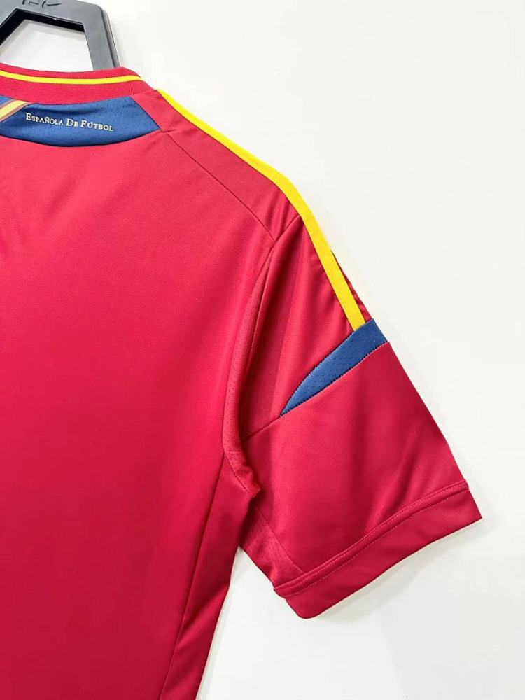 2012 season Spain home retro Fan version