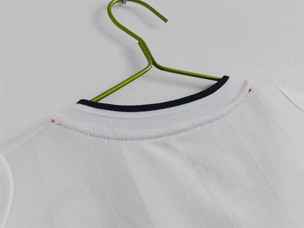 2002 season England home retro Fan version