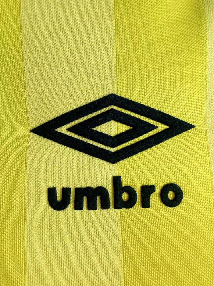 1983/86 season Arsenal away Retro