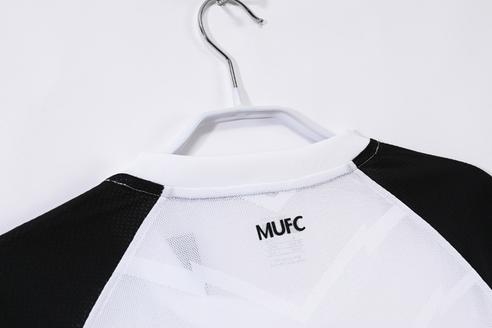 2010/11 season Manchester United away Retro