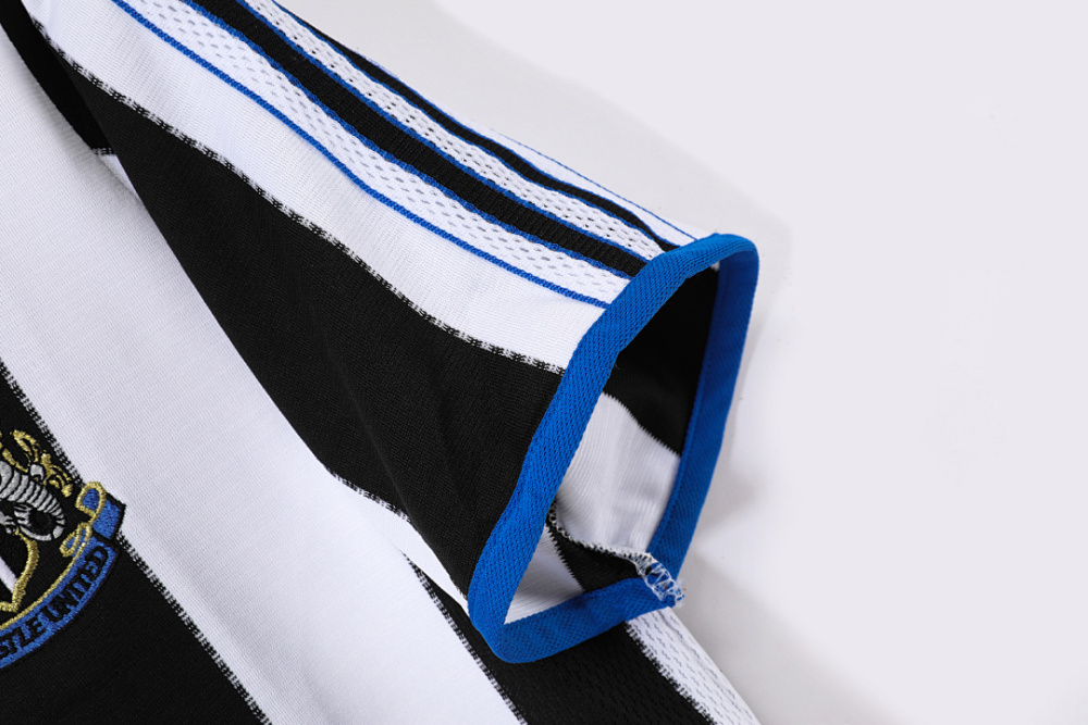 200//01 season Newcastle United home Retro