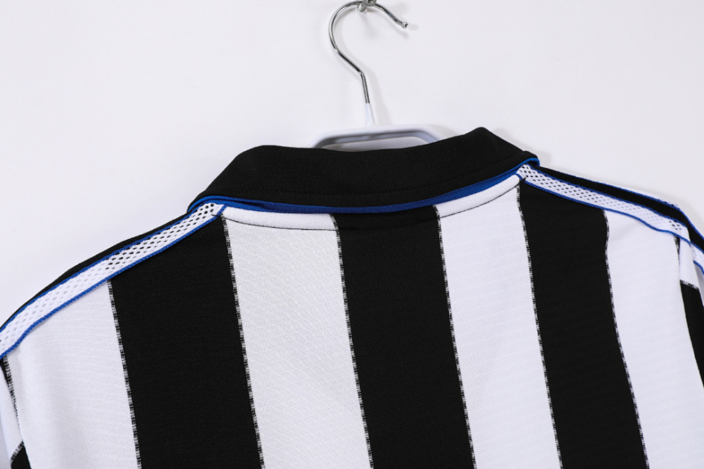 200//01 season Newcastle United home Retro