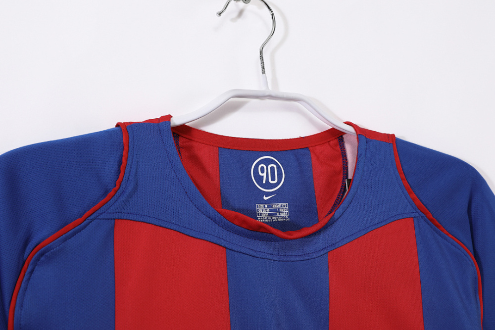 2004/05 season Barcelona home Retro