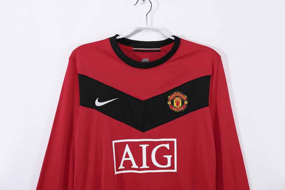 2010 season  Manchester United home Long sleeved retro Fan version