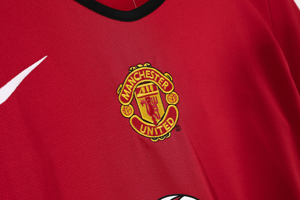 2004/06 season Manchester United home Retro