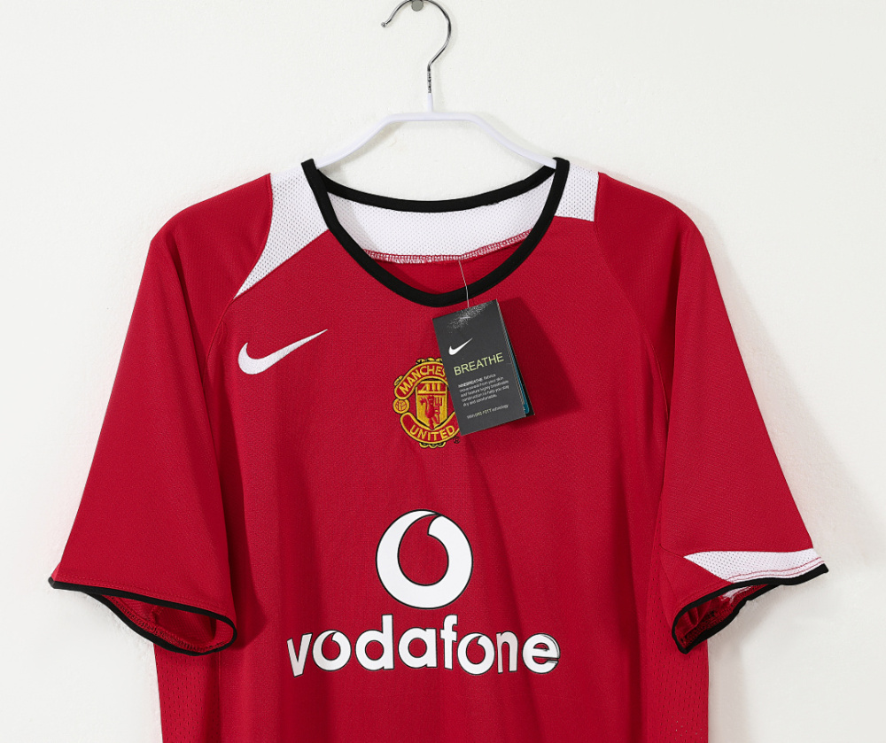 2004/06 season Manchester United home Retro