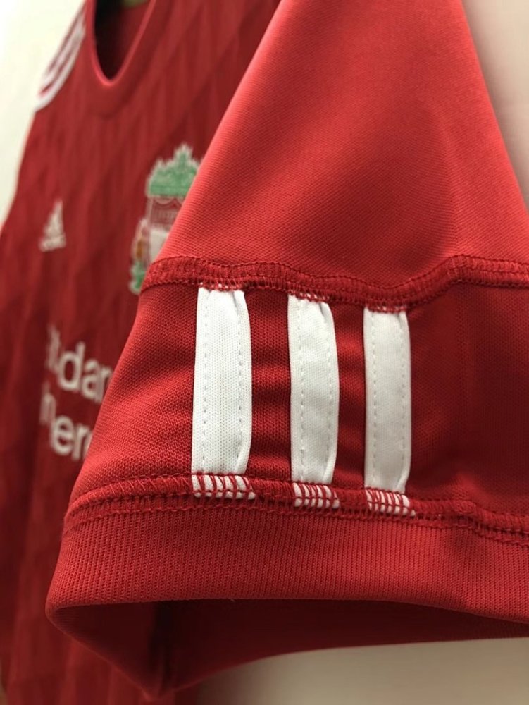 2010 season Liverpool home Retro