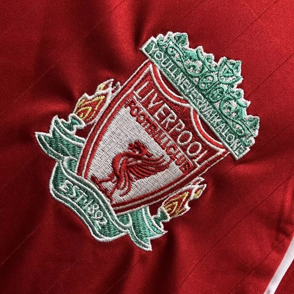 2006/08 season Liverpool away Retro