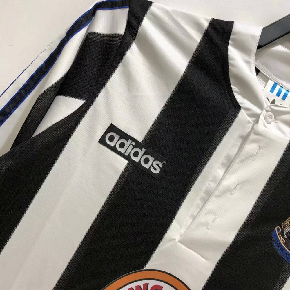 1995/97 season  Newcastle United home Long sleeved retro Fan version